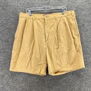 5/$45 Hunt Club Shorts Men 40 Beige High Rise Flat Front Bermuda Pockets Cotton